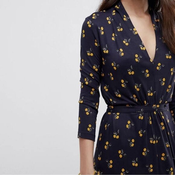 French Connection Size 6 V-Neck Tie Waist Day Dress Ditsy Blue Yellow NWT $118 - Picture 3 of 6